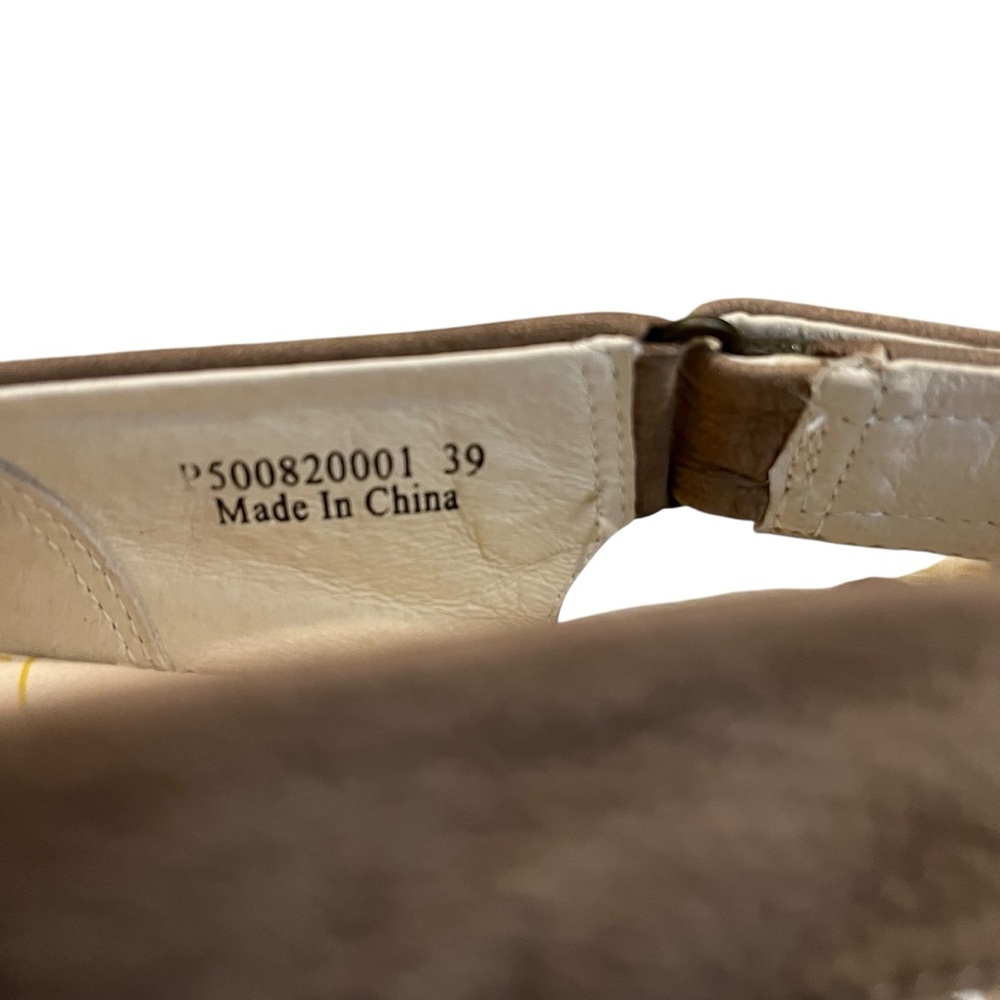 FLY London Yates Taupe Nubuck Wedge Sandal, Sz 39 - Picture 8 of 15